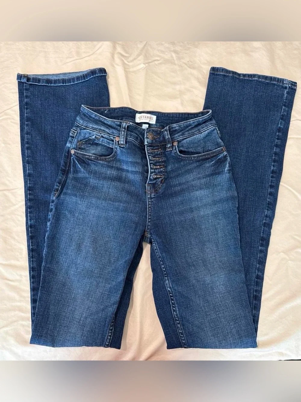 Shyanne Women’s bootcut jeans size 25
